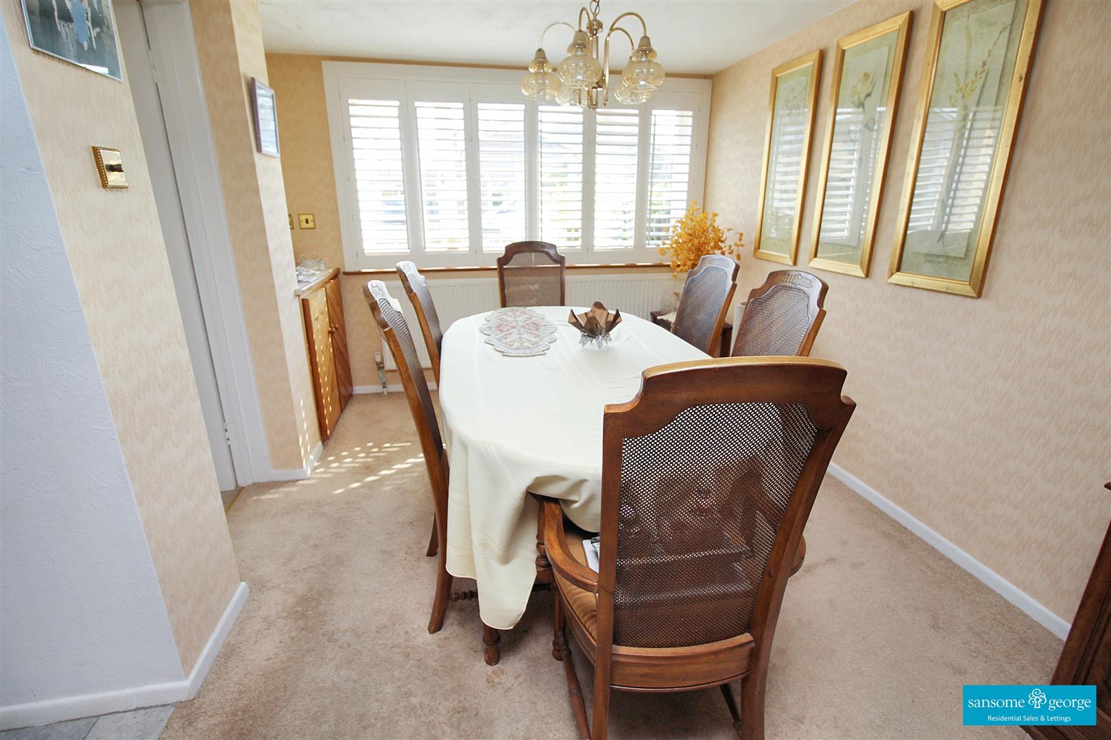 White Lodge Close, Tilehurst, Reading